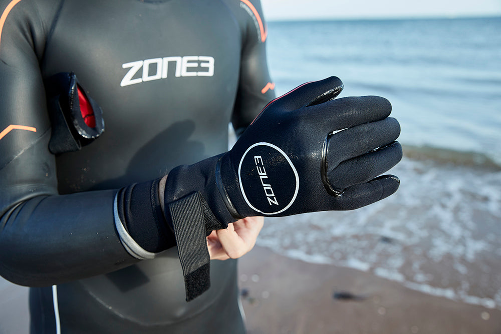  ZONE3 Heat-Tech Neoprene Swim Gloves